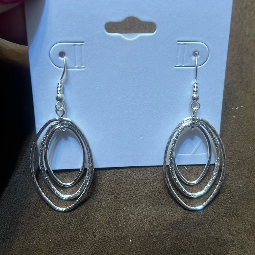 NWT Liz Claiborne Orbital Drop Earrings